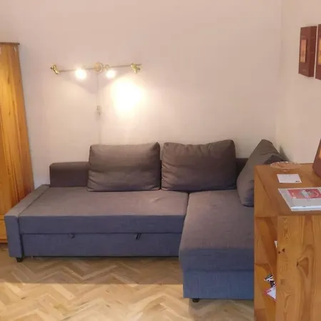 Calm Space With Look At The Jubilee Synagogue Daire *